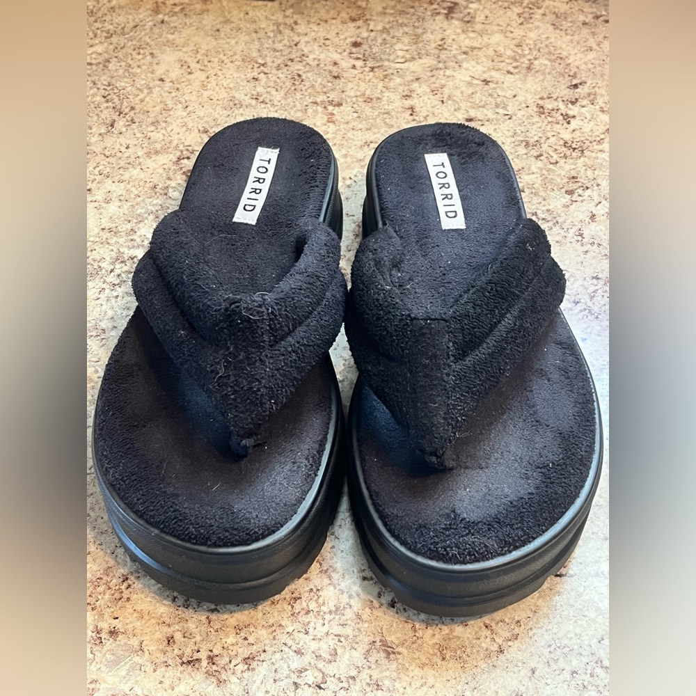 Torrid Black Terry Thong Flatform Sandal Flip Flops (WW) Size 8.5 - Picture 5 of 11